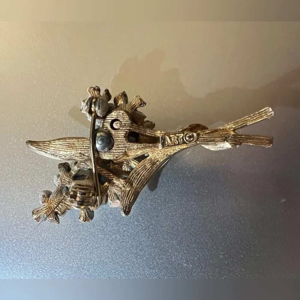 Forget me knot pin